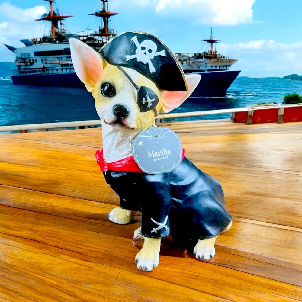 New Martha Stewart Halloween Pirate Chihuahua Dog Figurine 12” Dog Statue